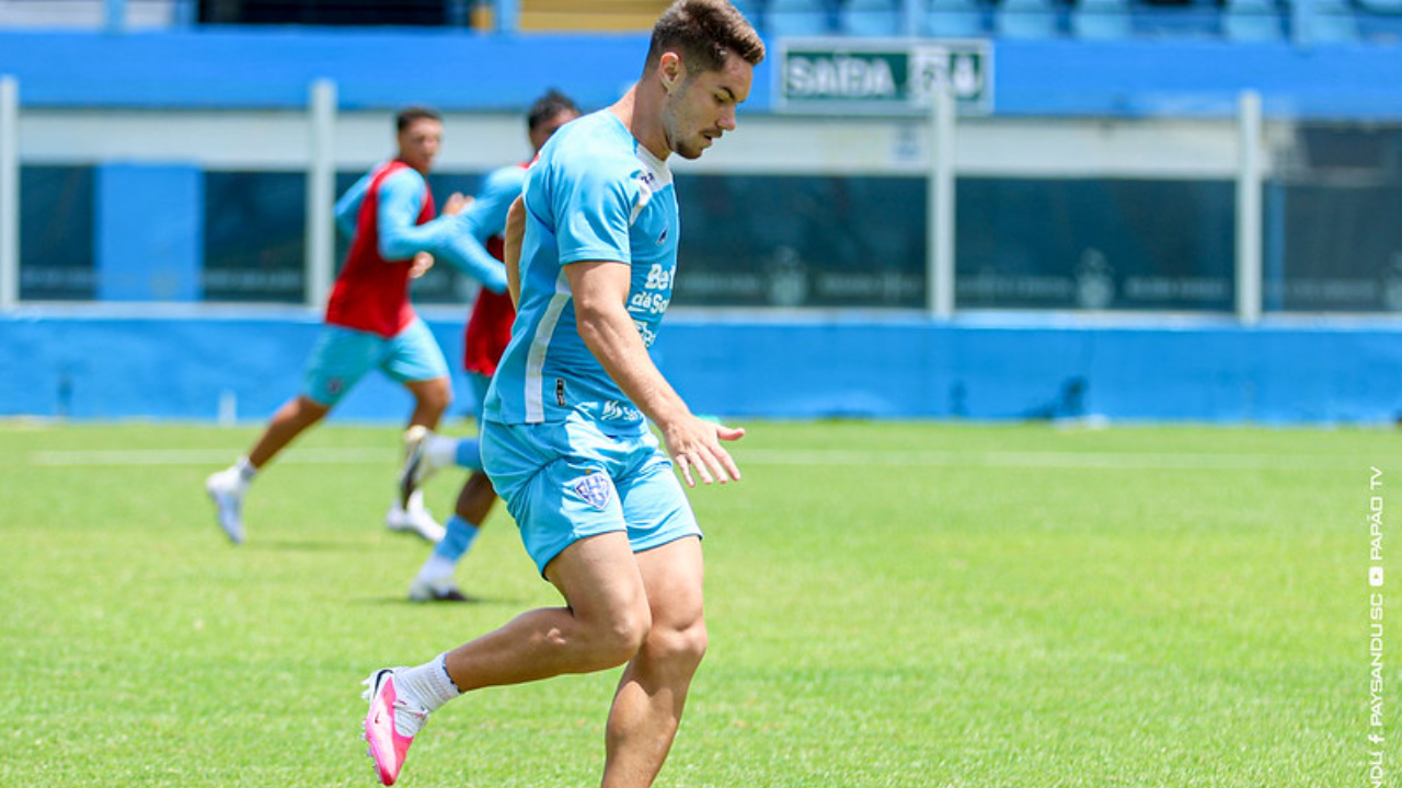 O Paysandu foca total na classificação e a torcida já lota o estádio.