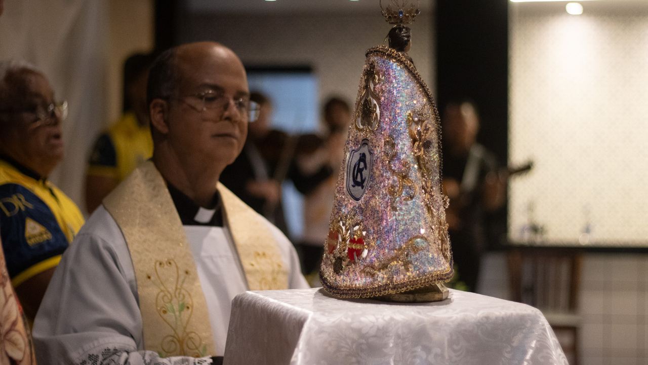 A Imagem Peregrina de Nossa Senhora de Nazaré visitou o Clube do Remo,