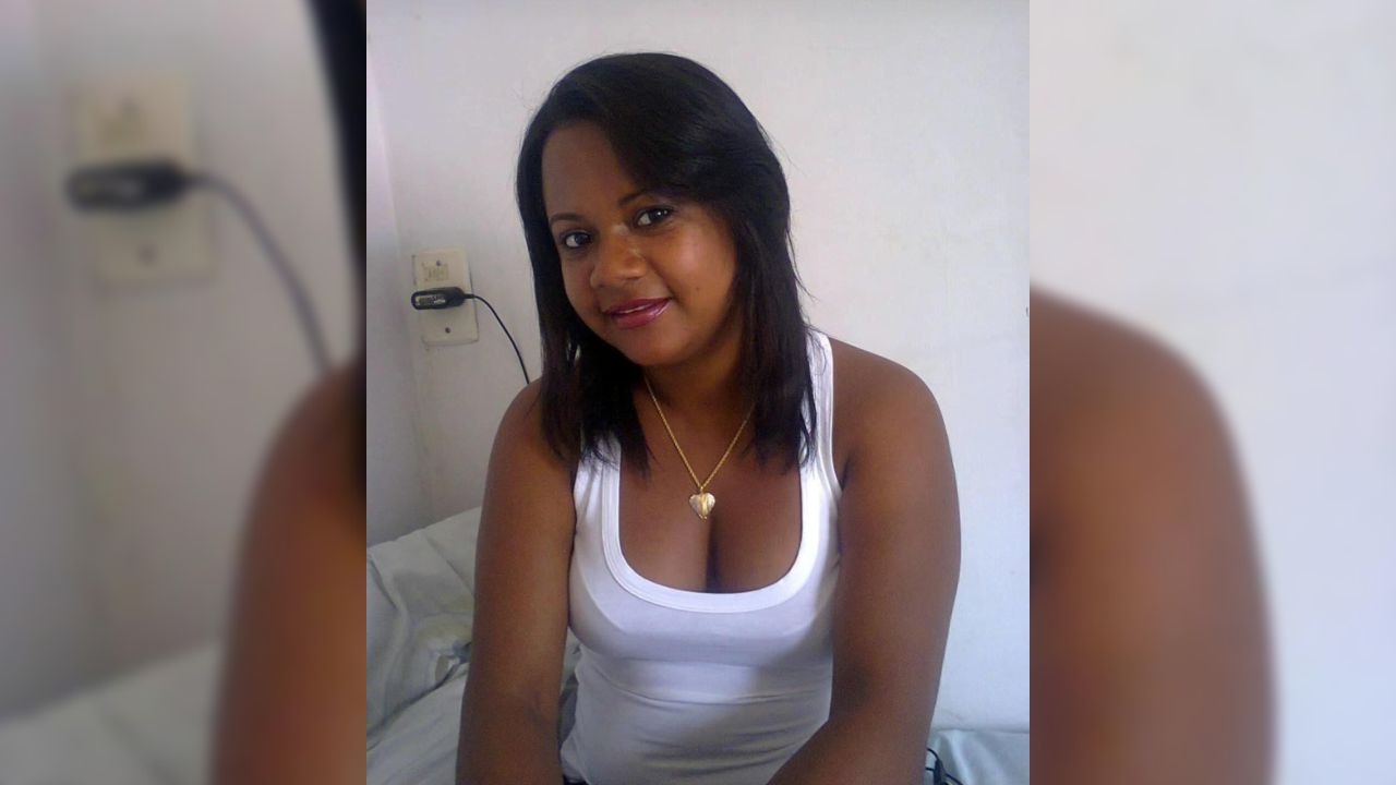 A professora Clebiana Correa Silva, morta no bairro Vila Cruzeiro após desentendimento banal pela senha da internet.