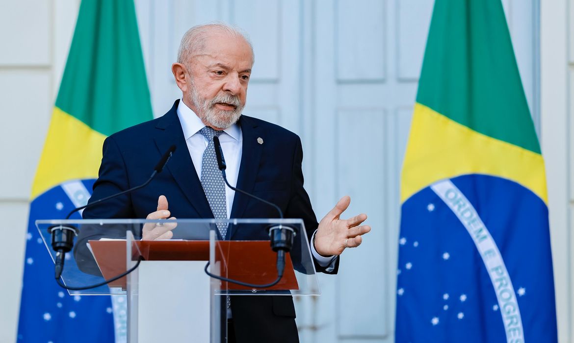 A previsão é que a solenidade ocorra nesta sexta-feira (16), em sessão do Congresso Nacional, sob a condução do presidente do Senado, Davi Alcolumbre (União-AP).