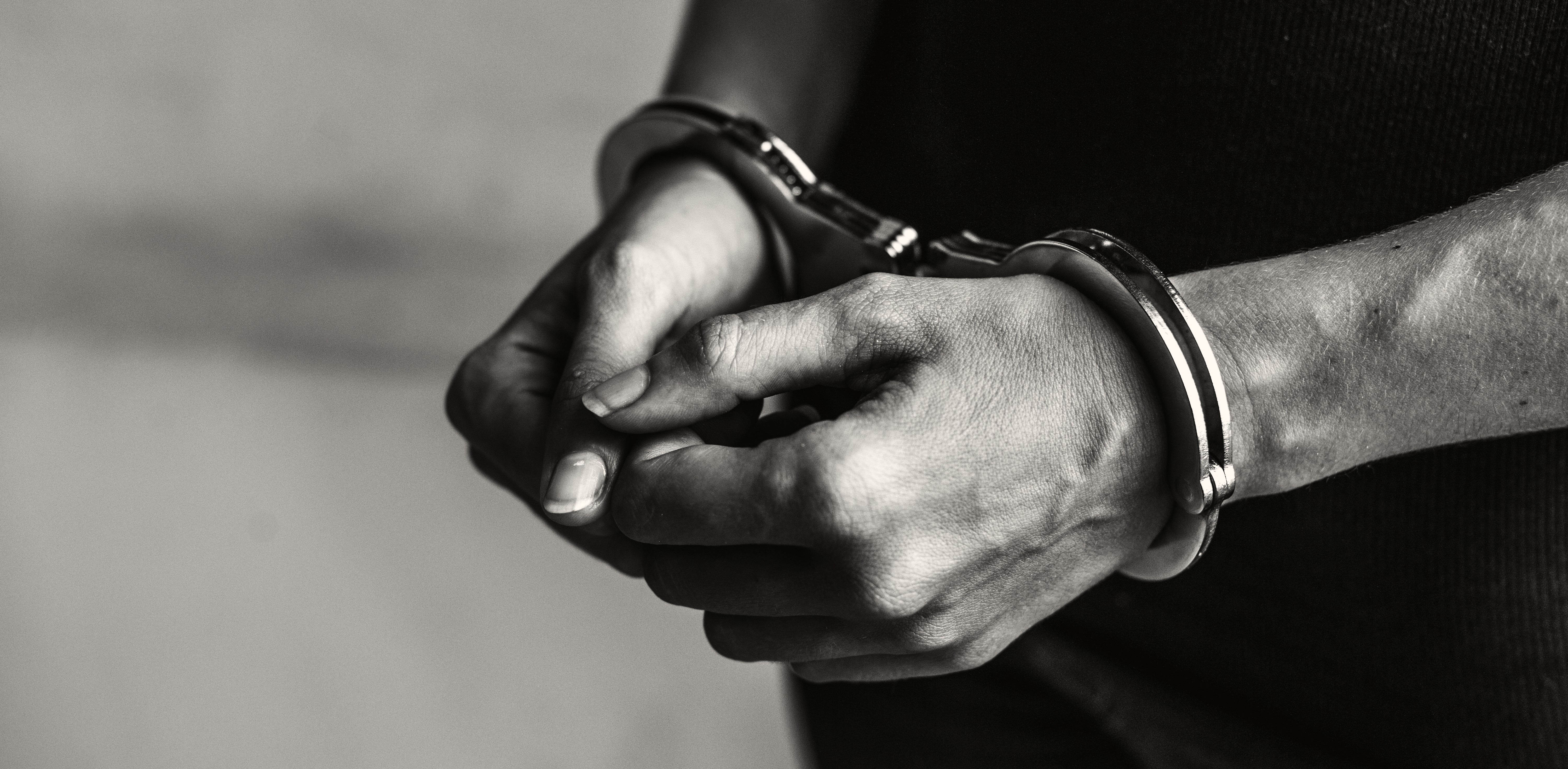 Todos os agentes também foram condenados à perda do cargo público de policial penal.