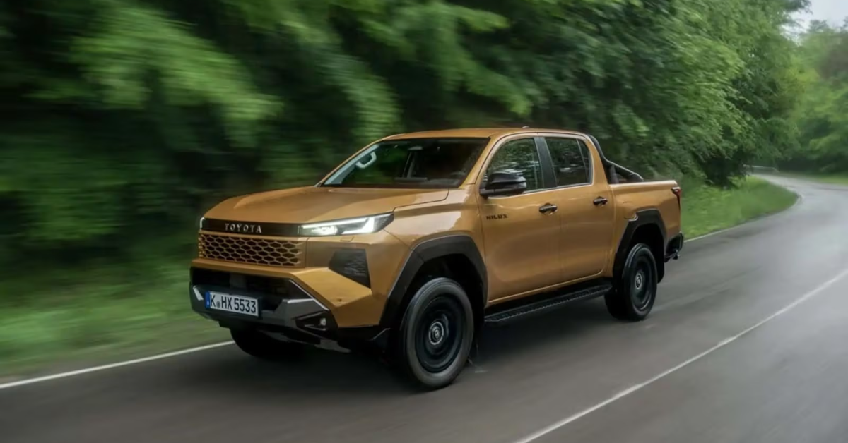 Nova Toyota Hilux 2027 deve chegar ao Brasil em dezembro com visual renovado, interior mais tecnológico e expectativa de manter o motor 2.8 turbodiesel de 204 cv.