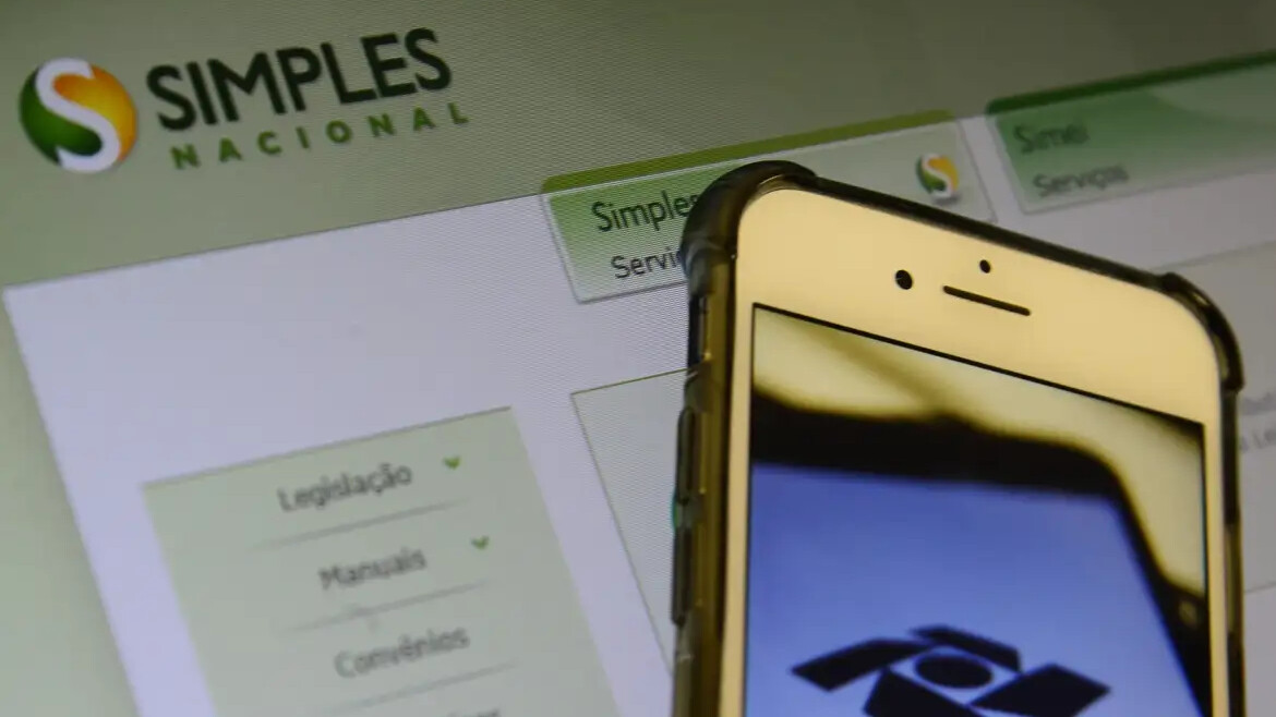 Saiba o que considerar antes de optar pelo Simples Nacional em 2027: prazos, regras e dicas importantes para sua empresa.