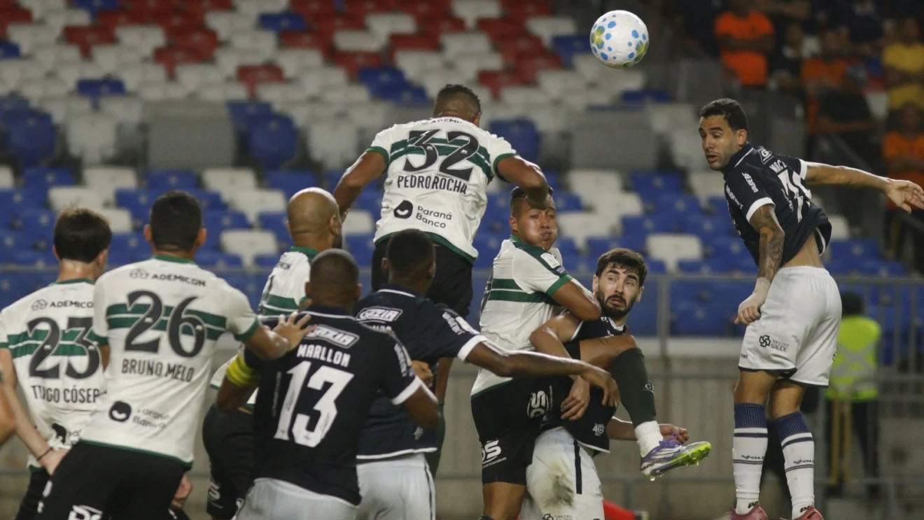 Coritiba conseguiu a virada fora de casa e enterrou o Clube do Remo ainda mais na zona de rebaixamento.