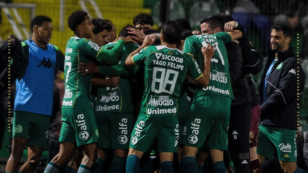Vitória da Chapecoense após 21 partidas sem vencer