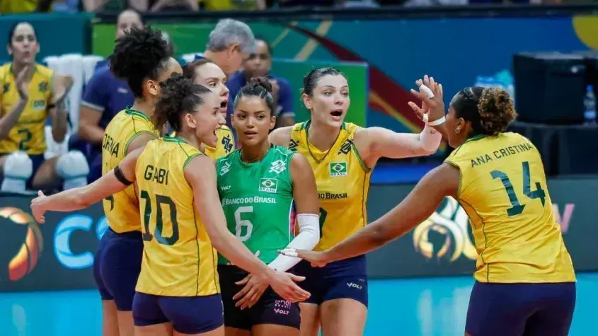 Com o placar de 3 sets a 0, o Brasil se classifou para as Olimpíadas de Los Angeles.