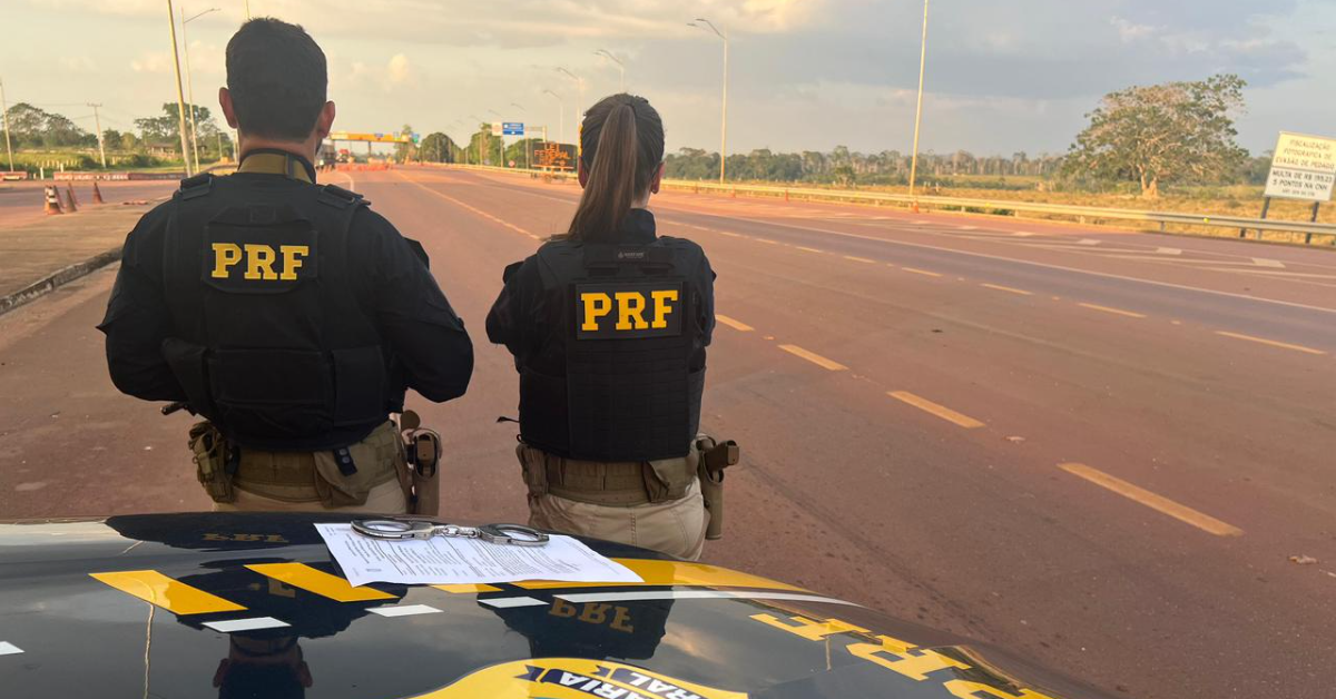 Homem procurado pela Justiça de Minas Gerais por estupro de vulnerável foi preso pela PRF e PF durante abordagem a um ônibus na BR-163, em Trairão, no Pará.
