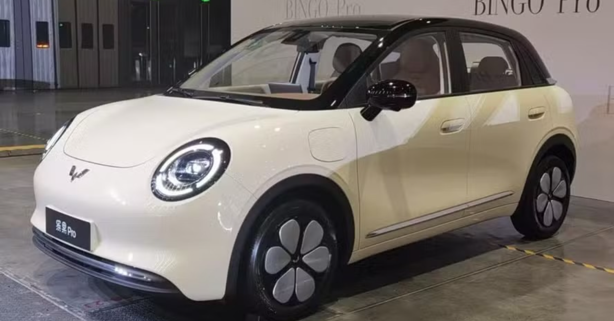 A Chevrolet prepara um novo carro elétrico para o Brasil, baseado no chinês Wuling Bingo Pro, com lançamento previsto para 2027 e preço estimado em torno de R$ 120 mil.