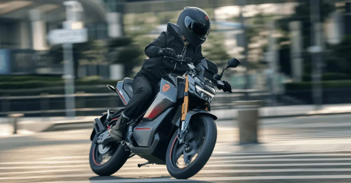 Mercado de motos elétricas acelera em 2026 no Brasil e amplia a oferta de modelos, que já vai além das tradicionais scooters urbanas.