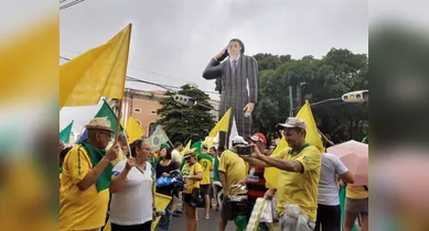 Imagem ilustrativa da notícia: Imagens da manifestação  pró-governo em Belém