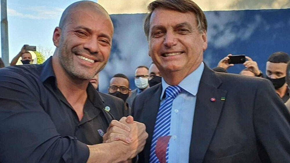 Jair Bolsonaro terá que dar explicações sobre o perdão concedido a Daniel Silveira; OAB enxerga "claro desvio de finalidade".