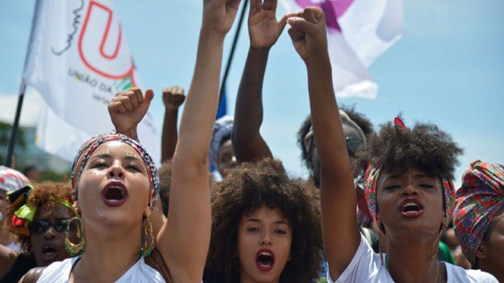 Brasília - Marcha das Mulheres Negras Contra o Racismo, a Violência e pelo Bem Viver em Brasília, reúne mulheres de todos os estados e regiões do Brasil (Marcello Casal Jr/Agência Brasil)