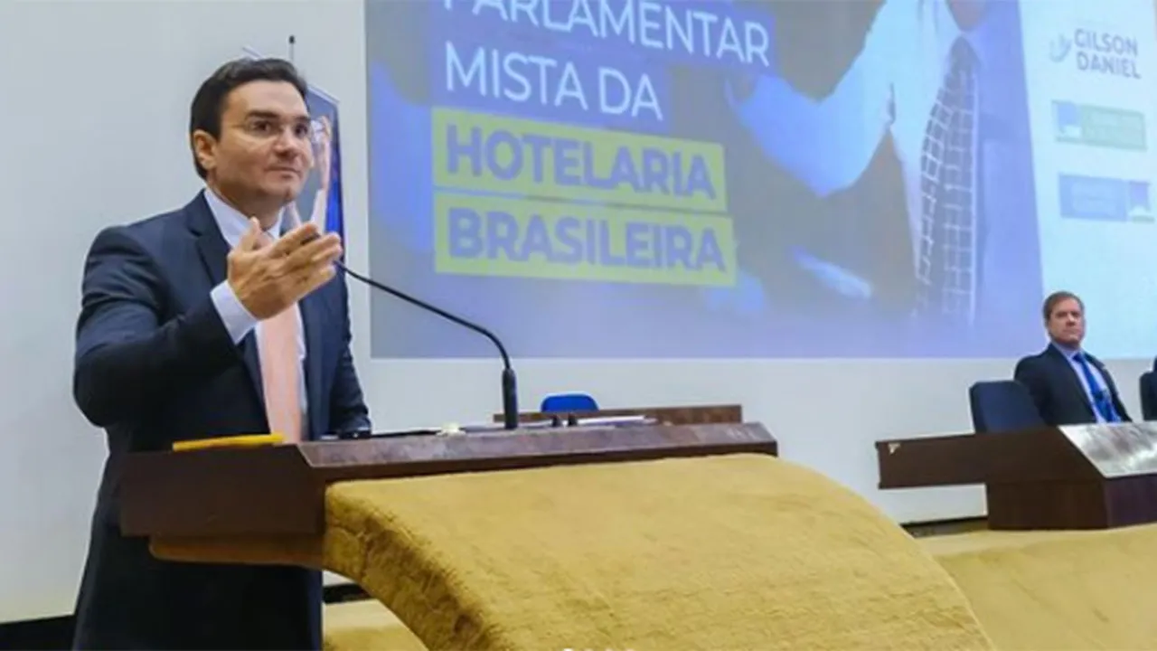 Imagem ilustrativa da notícia: Celso Sabino pede exoneração do ministério até o dia 03/12