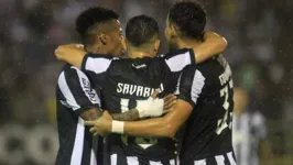 Após a demissão de Tiago Nunes, o Botafogo volta a campo neste sábado (24) para encarar o lanterninha Audax, no Nilton Santos.