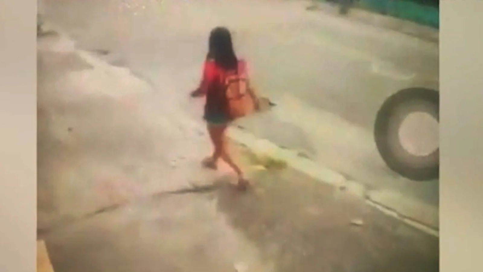 Imagem ilustrativa da notícia: Vídeo: mulher morre atropelada em calçada por ônibus