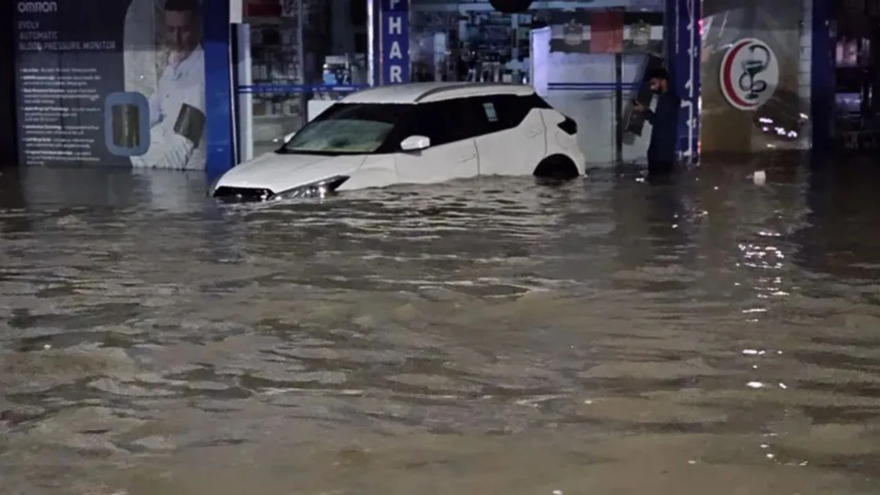 Imagem ilustrativa da notícia: Belém? Dubai "vai pro fundo" após chuvas torrenciais
