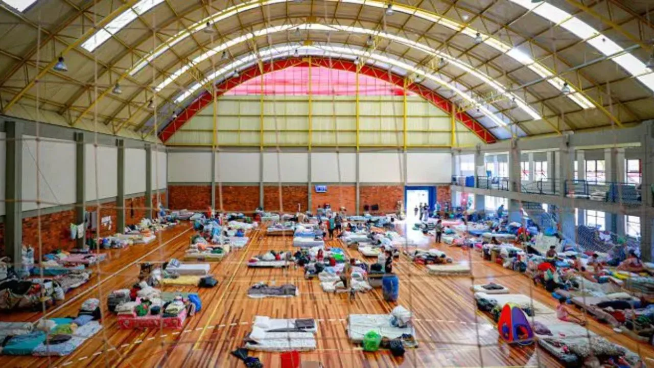 Imagem ilustrativa da notícia: Psicólogos atuam em abrigos de vítimas enchentes no RS