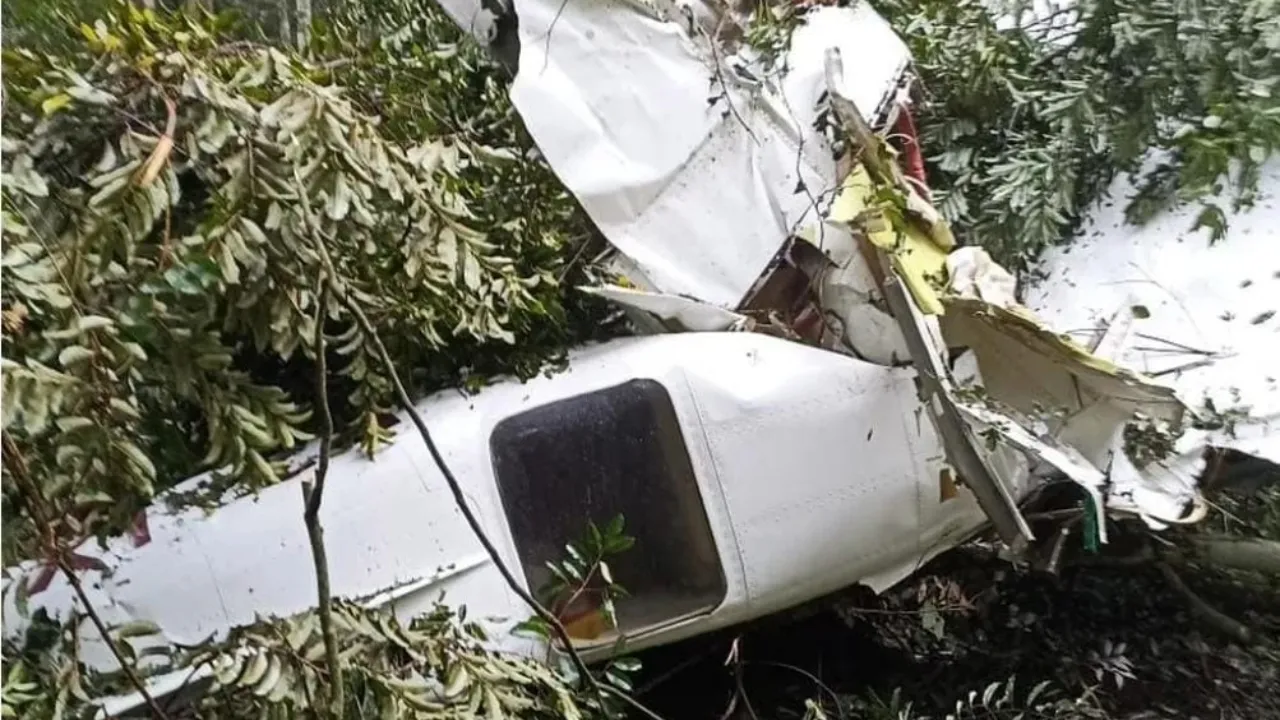 Imagem ilustrativa da notícia: Duas pessoas morrem após queda de avião em Barcarena