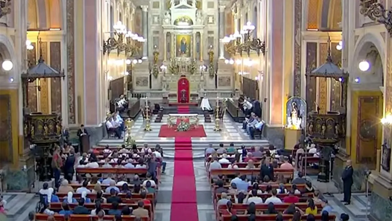 Imagem ilustrativa da notícia: Vídeo! Assista ao vivo a Missa do Lava Pés