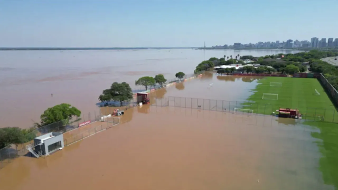 Imagem ilustrativa da notícia: CT do Internacional é inundado após fortes chuvas no RS