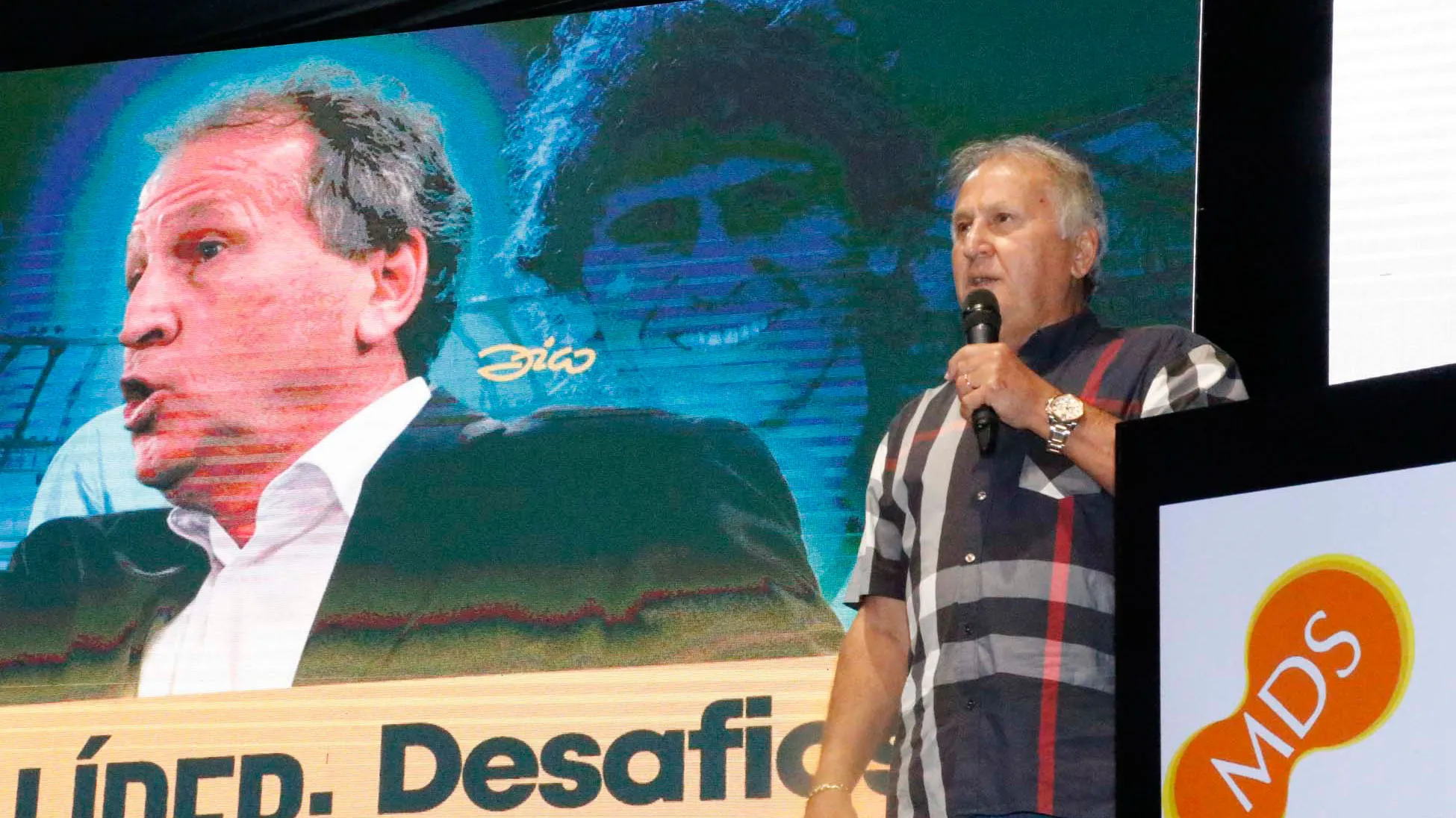 Imagem ilustrativa da notícia: Zico encanta público em Belém com palestra sobre liderança