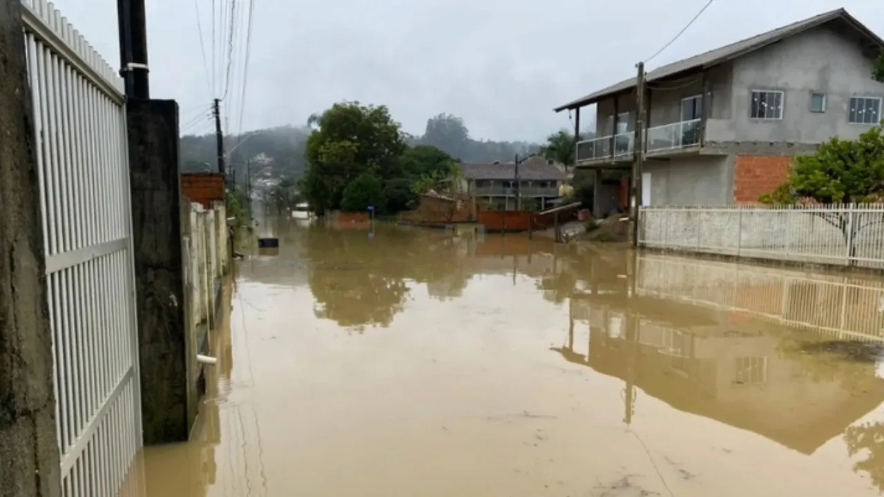 Imagem ilustrativa da notícia: SC: chuvas deixam mais de 900 pessoas desabrigadas