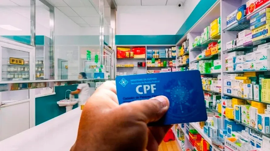 Imagem ilustrativa da notícia: Descubra o que acontece quando você informa CPF na farmácia!