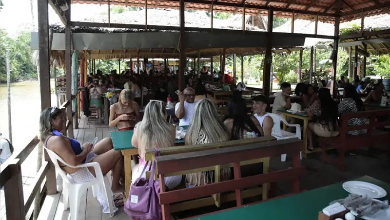 Imagem ilustrativa da notícia: Saneamento nos restaurantes do Combu no radar da COP-30