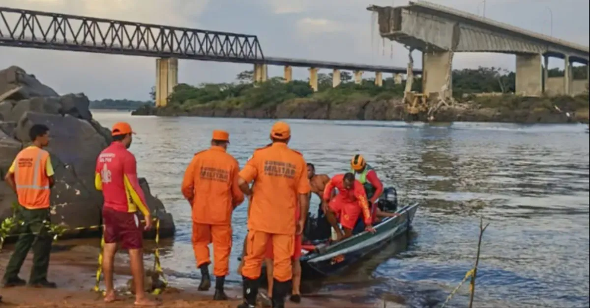 Imagem ilustrativa da notícia: Oito mortes são confirmadas após queda de ponte