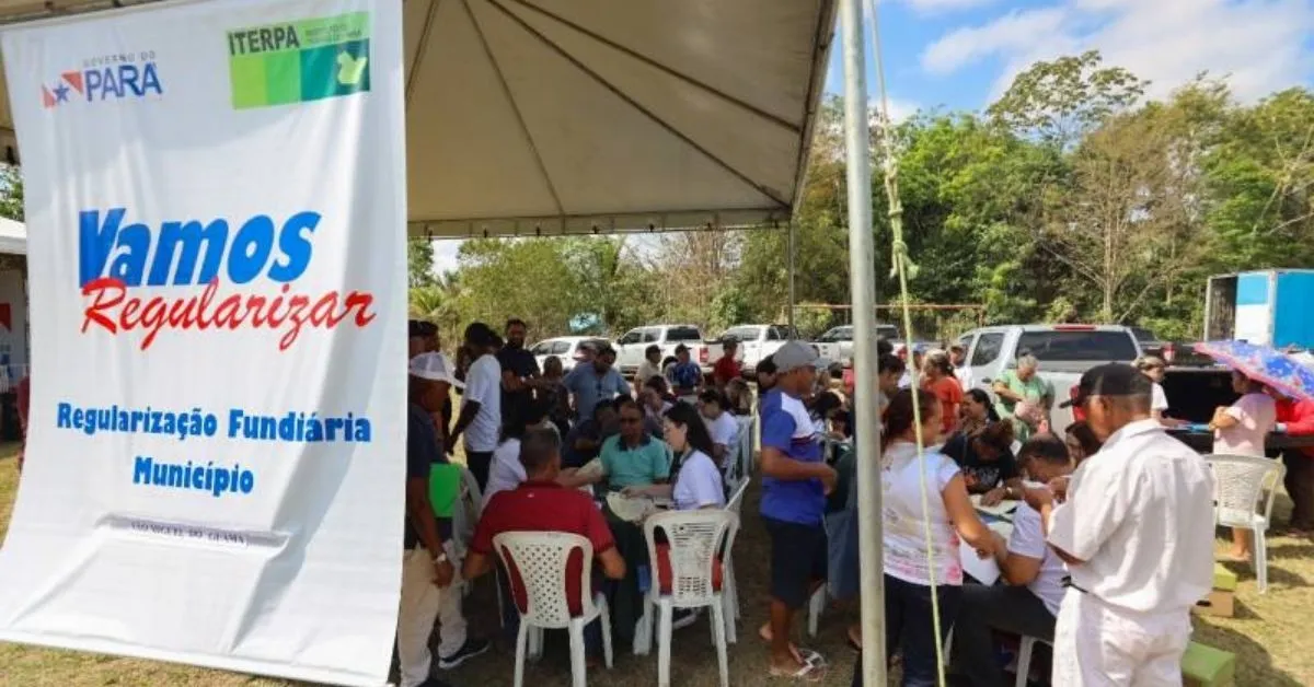 Imagem ilustrativa da notícia: Moradores de Ananindeua recebem títulos de terra do Estado