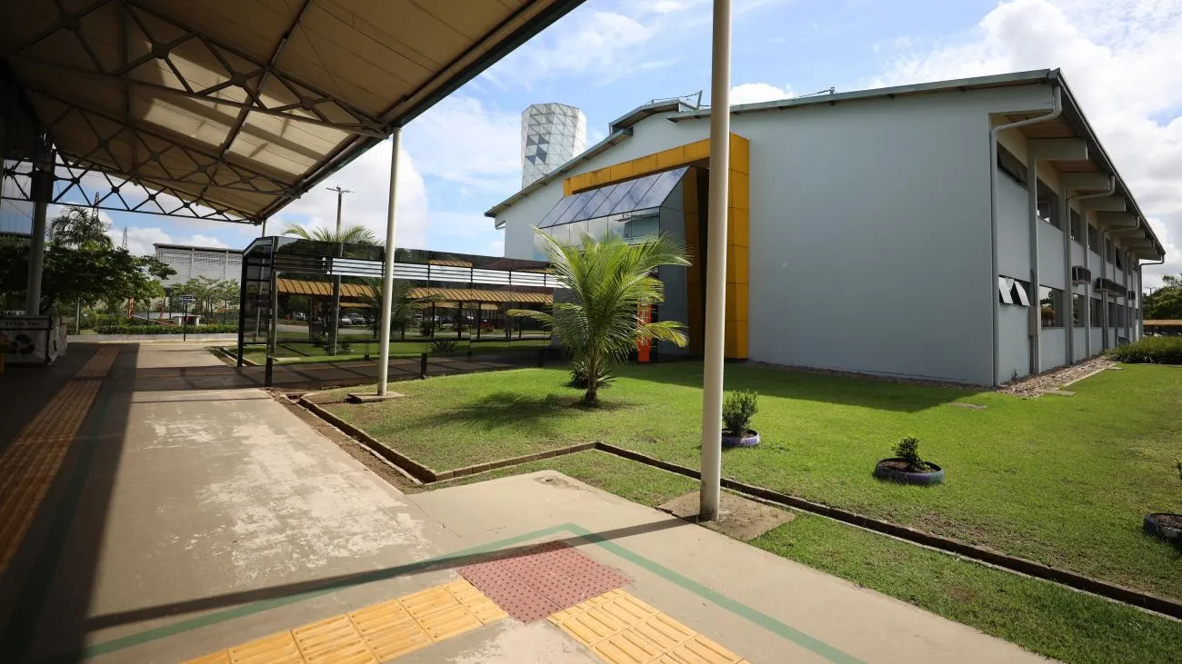 Imagem ilustrativa da notícia: CIIR e Metropolitano abrem vagas para nível médio e superior