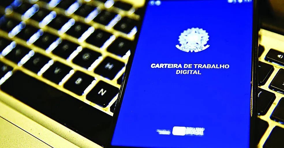 Imagem ilustrativa da notícia: Consignado para CLT começa a valer nesta sexta-feira