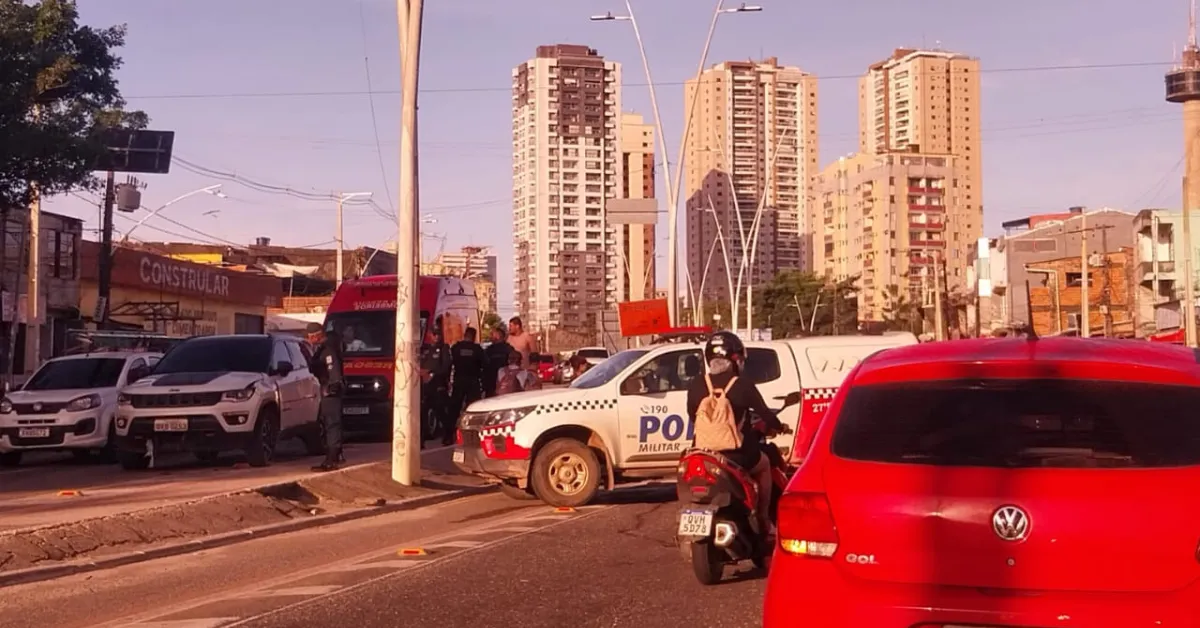 Imagem ilustrativa da notícia: Acidente gera longo congestionamento na João Paulo II, em Belém