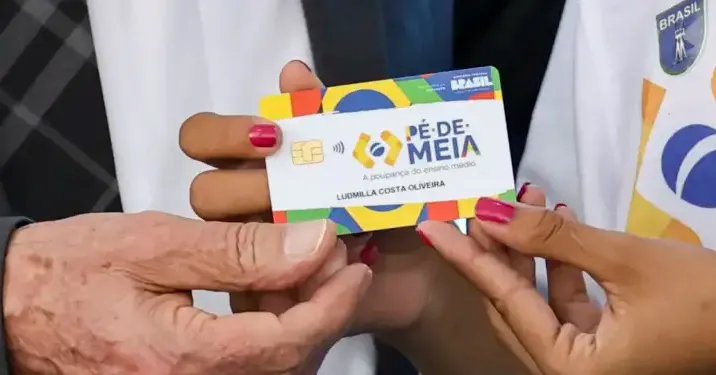 Imagem ilustrativa da notícia: Pé-de-Meia Licenciaturas vai pagar 12 mil bolsas de R$ 1.050