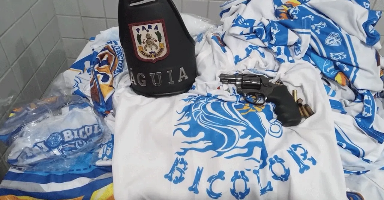 Imagem ilustrativa da notícia: Vídeo: torcedor é preso com arma durante abordagem da PM em Belém