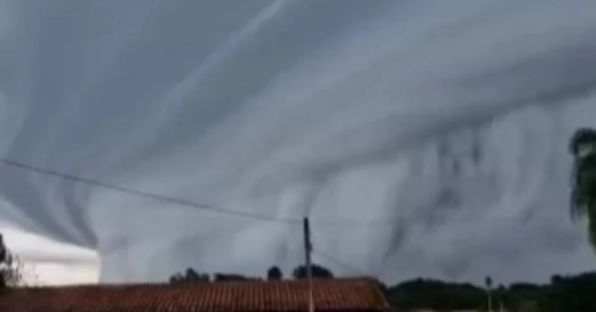 Imagem ilustrativa da notícia: Nuvem em formato de "tornado" assusta moradores em SP