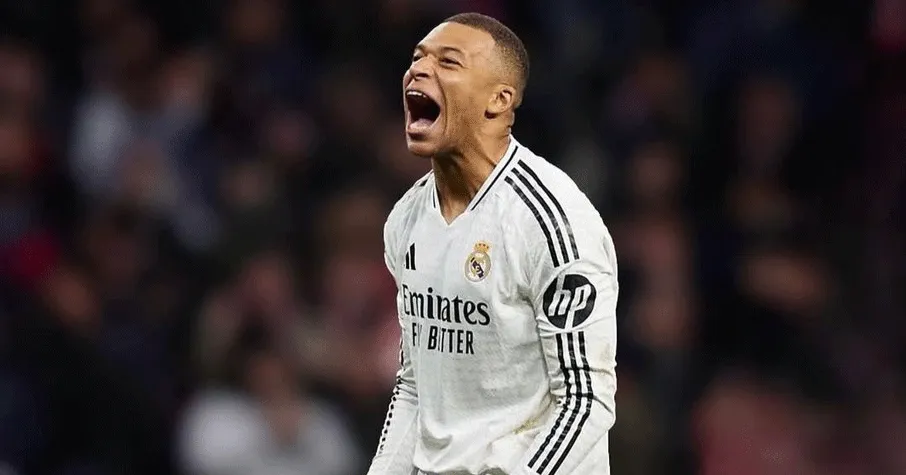 Imagem ilustrativa da notícia: Mbappé apoia Vini Jr e alfineta Rodri: 'É um jogador Bola de Ouro?'