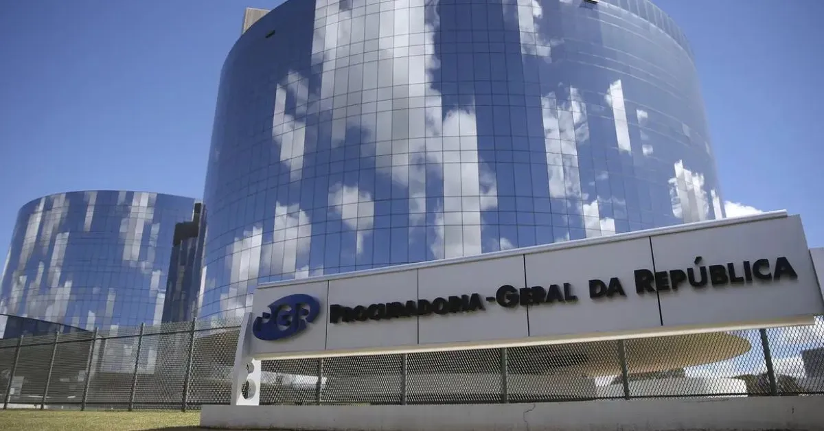 Imagem ilustrativa da notícia: Concurso MPU: salário próximo de R$ 15 mil tem mais de 240 mil inscritos