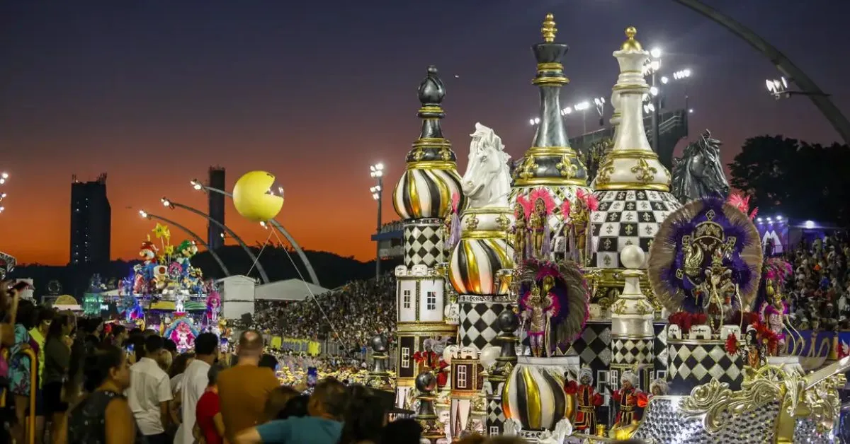 Imagem ilustrativa da notícia: Oitavo título: Rosas de Ouro vence Carnaval de SP após 15 anos