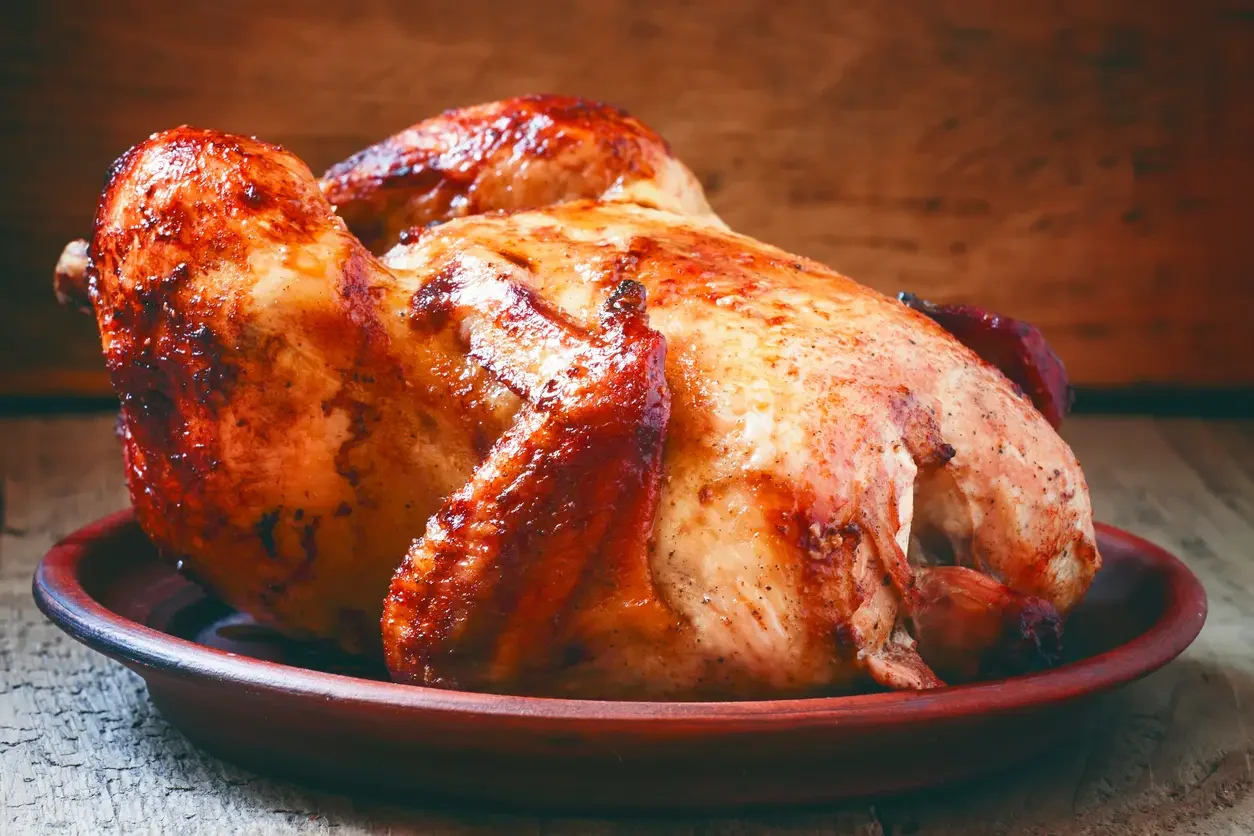 Imagem ilustrativa da notícia: Comer frango pode transmitir gripe aviária? Veja como é a contaminação