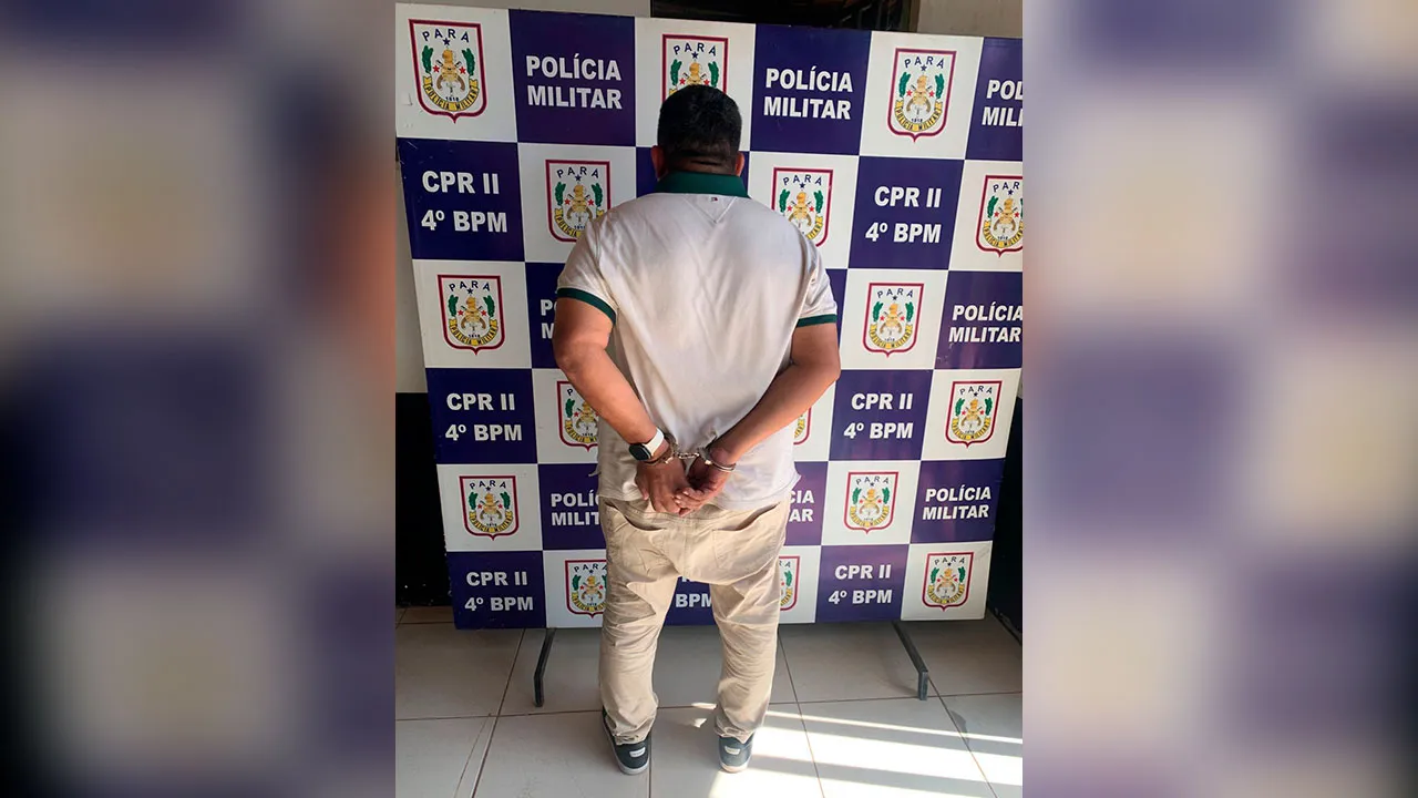 Imagem ilustrativa da notícia: Vídeo: homem é preso com dois perfumes dentro da cueca