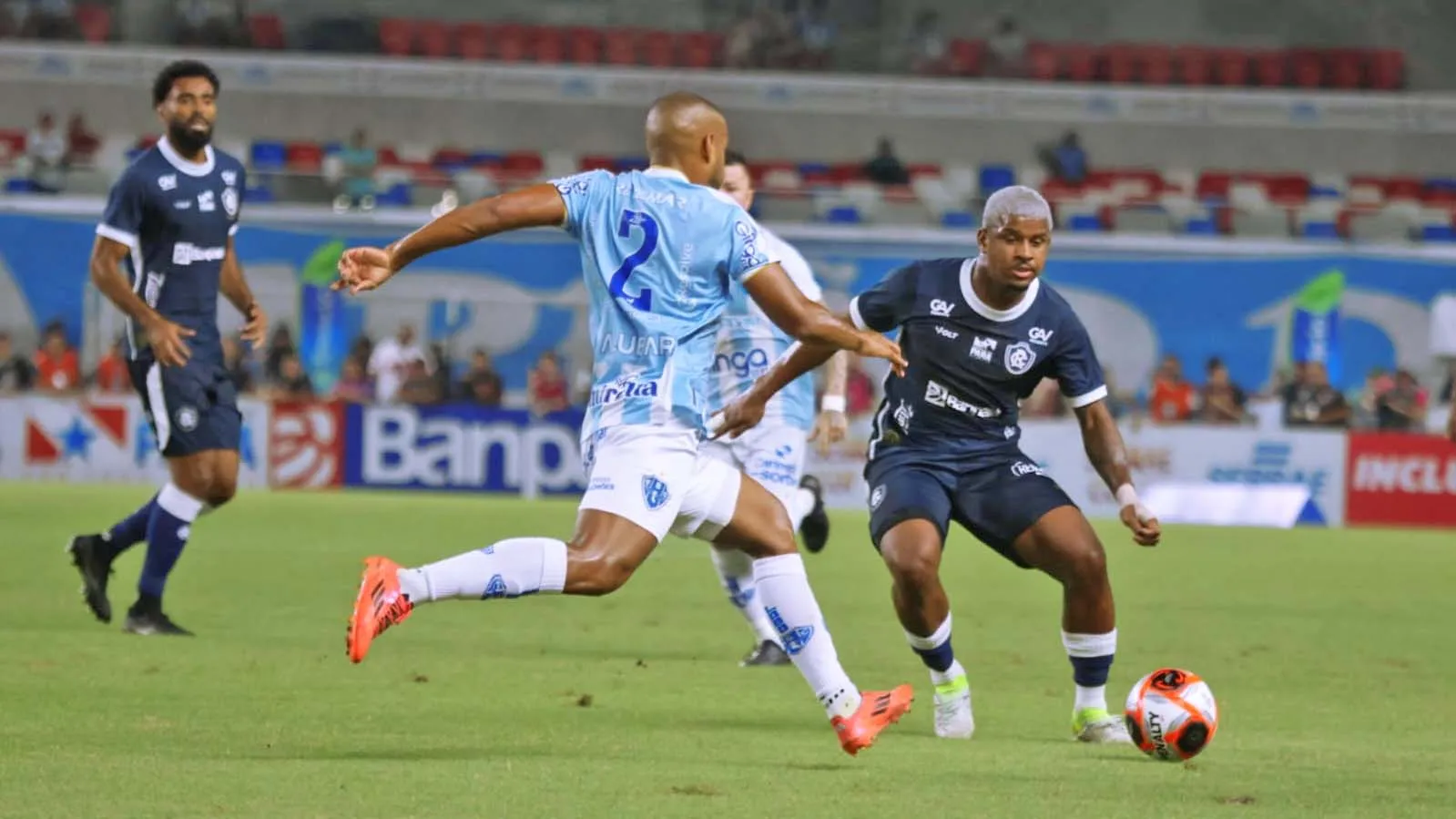 Imagem ilustrativa da notícia: Remo vence o Paysandu em jogão com susto e abre vantagem