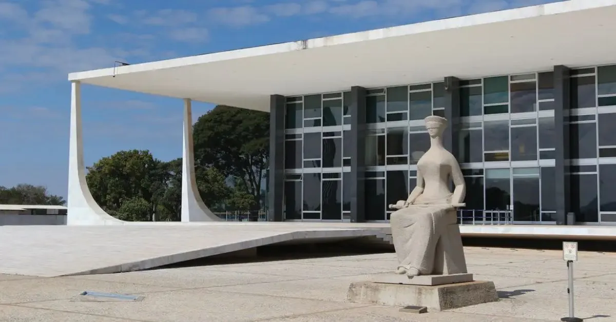 Imagem ilustrativa da notícia: Ex-coordenador da PRF confirma ações contra eleitores em 2022