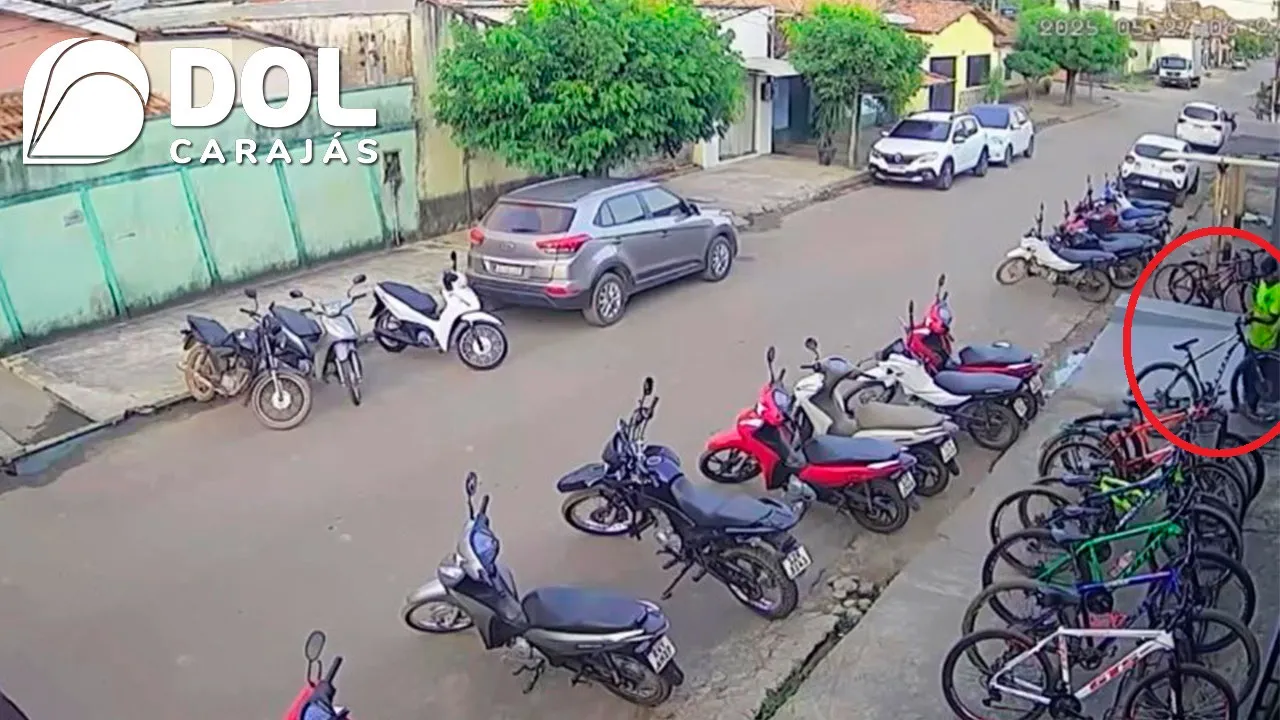 Imagem ilustrativa da notícia: Vídeo: ladrão cara de pau furta bicicleta em plena luz do dia