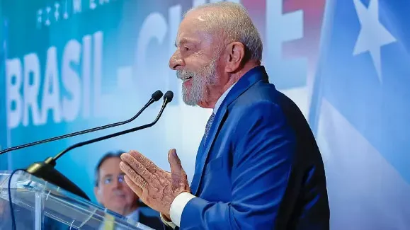 Imagem ilustrativa da notícia: Lula elogia Ancelotti, mas diz que problema é a "safra frágil"