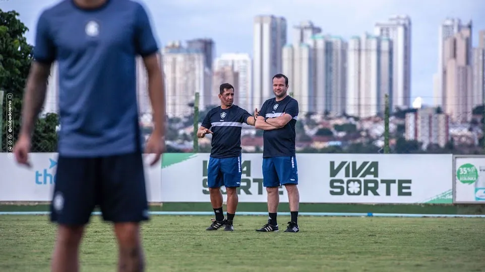Imagem ilustrativa da notícia: Daniel mantém 3 - 5 - 2, mas confirma mudança no Clube do Remo