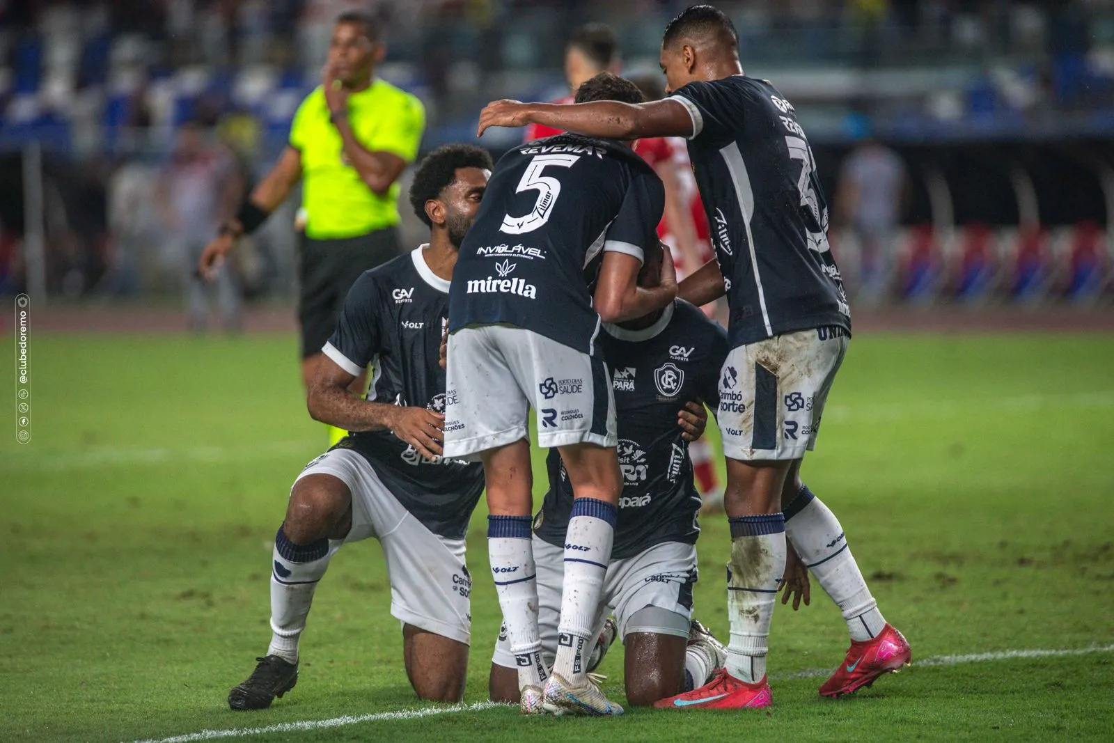 Imagem ilustrativa da notícia: Remo permanece na vice-liderança com os resultados desta sexta (16)