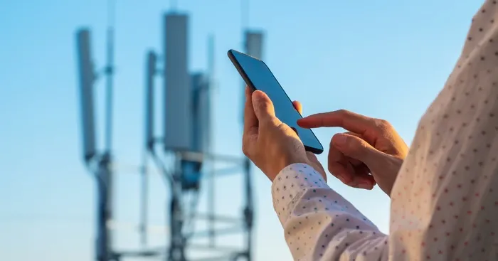 Imagem ilustrativa da notícia: Pesquisas revelam efeitos de antenas de celular na saúde