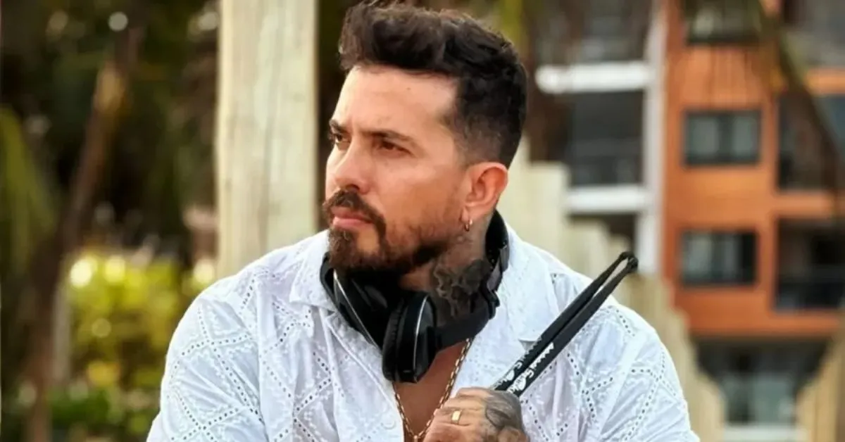 Imagem ilustrativa da notícia: Urso, influencer do poliamor, quer virar árbitro de futebol 