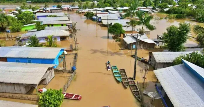 Imagem ilustrativa da notícia: Cheia dos rios deixa 18 cidades do Amazonas em emergência